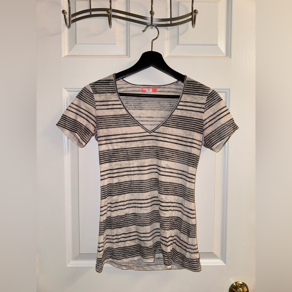 BDG Black and Cream Striped V-Neck Tee from
Urban Outfitters, Size Small